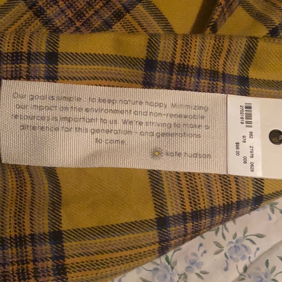 Kate Hudson Happy Nature plaid blazer - Picture 4 of 9